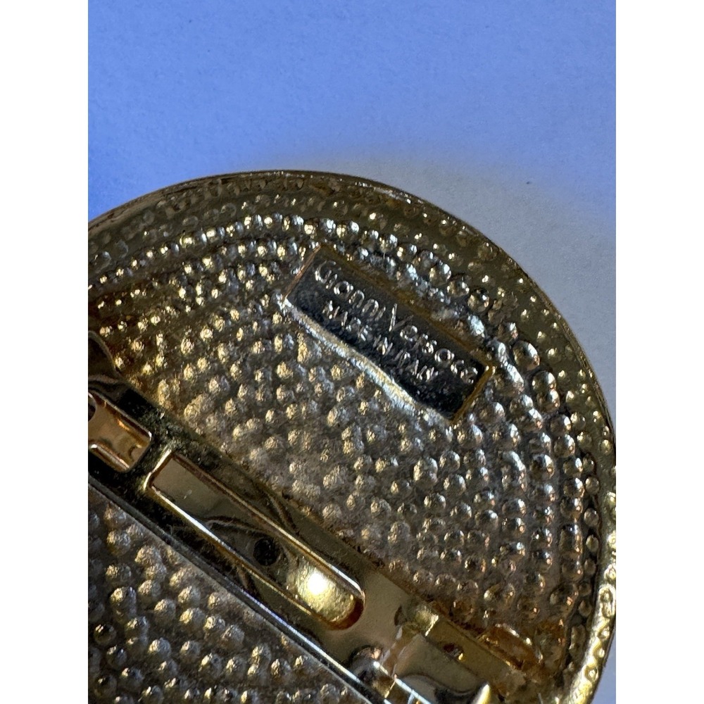 Gianni Versace Golden Plate Shield Shape Sea Shell Border Hair Clip - Picture 5 of 8